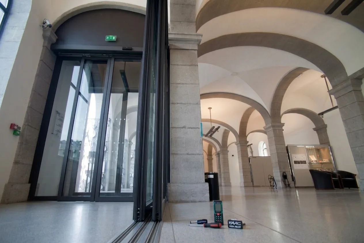 Audit et sécurité des portes automatiques d'ERP à Montpellier